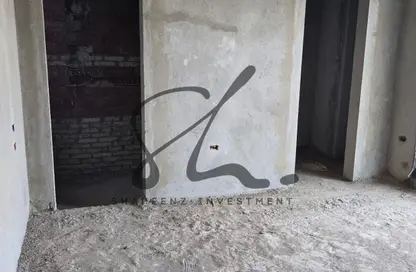 Apartment - 3 Bedrooms - 2 Bathrooms for sale in El Patio Oro - 5th Settlement Compounds - The 5th Settlement - New Cairo City - Cairo