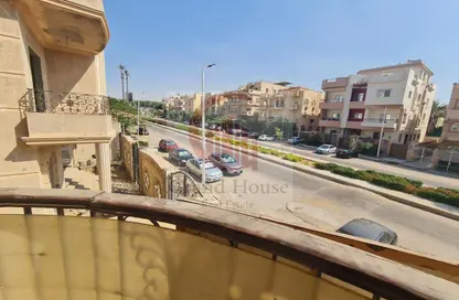 Apartment - 3 Bedrooms - 2 Bathrooms for rent in Area D - Ganoob El Acadimia - New Cairo City - Cairo