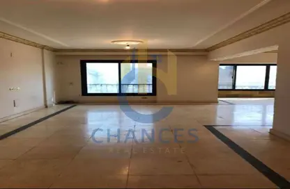 Apartment - 3 Bedrooms - 2 Bathrooms for sale in 50th Street - Zahraa El Maadi - Hay El Maadi - Cairo