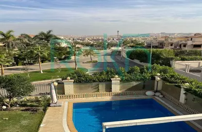 Villa - 5 Bedrooms - 5 Bathrooms for sale in Royal City - Sheikh Zayed Compounds - Sheikh Zayed City - Giza