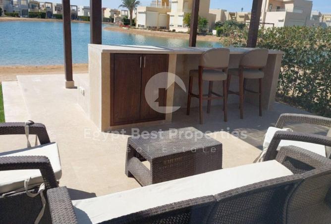 8009359 - Property Image 3