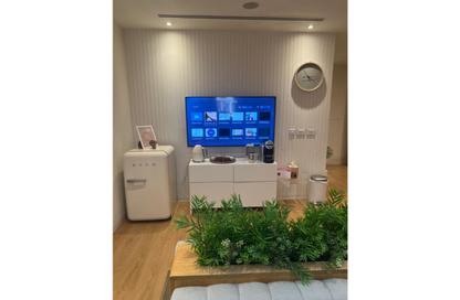 Clinic - Studio - 2 Bathrooms for sale in Westown - Sheikh Zayed Compounds - Sheikh Zayed City - Giza