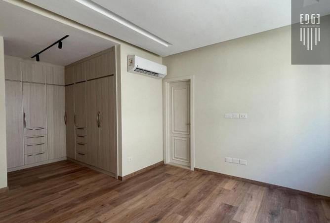 8246329 - Property Image 3