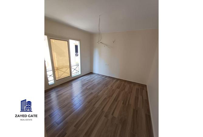 8200071 - Property Image 2