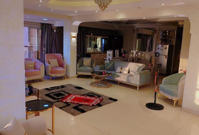 8012889 - Property Image 3