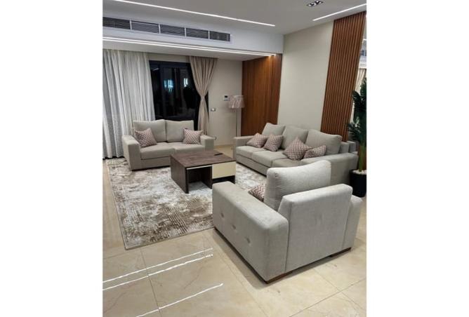 7973384 - Property Main Image
