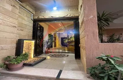 Apartment - 2 Bedrooms - 1 Bathroom for rent in Al Narges 3 - Al Narges - New Cairo City - Cairo
