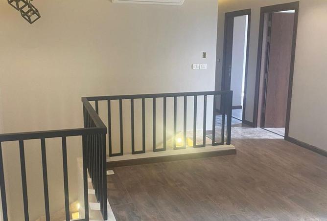 8121376 - Property Image 2