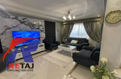 شقة - 3 غرف نوم - 2 حمامات للايجار في شارع الدكتور اسماعيل وهبي - المنطقة العاشرة - مدينة نصر - القاهرة