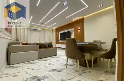 شقة - 3 غرف نوم - 2 حمامات للايجار في شارع عثمان بن عفان - الرحاب المرحلة الخامسة - الرحاب - مدينة القاهرة الجديدة - القاهرة