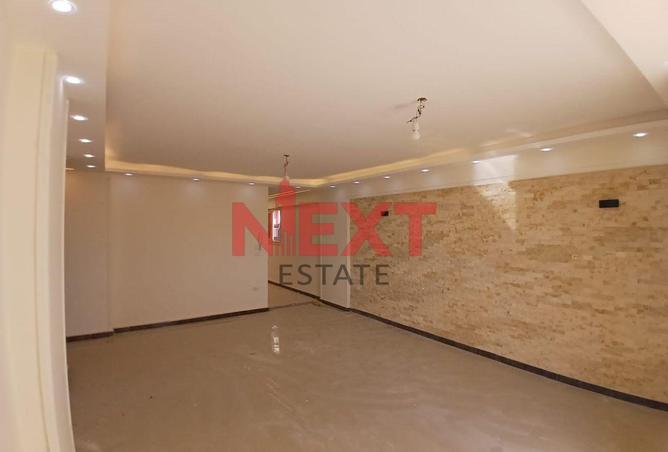 8106153 - Property Image 3