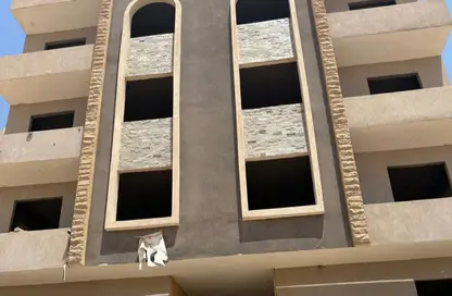 بناية كاملة - 8 غرف نوم - 8 حمامات للبيع في حدائق اكتوبر - مدينة 6 أكتوبر - الجيزة