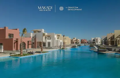 Chalet - 3 Bedrooms - 3 Bathrooms for sale in Makadi Orascom Resort - Makadi - Hurghada - Red Sea