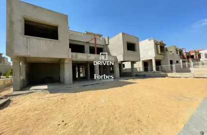 Villa - 6 Bedrooms - 5 Bathrooms for sale in The Crown - Cairo Alexandria Desert Road - 6 October City - Giza