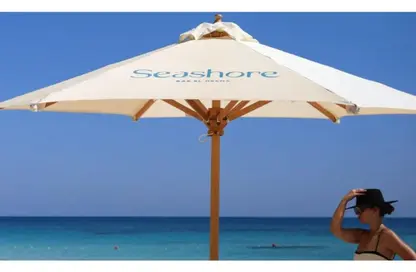 Chalet - 2 Bedrooms - 2 Bathrooms for sale in Seashore - Ras Al Hekma - North Coast