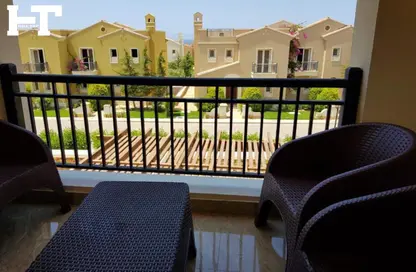 Chalet - 2 Bedrooms - 2 Bathrooms for rent in Mountain View - Ras Al Hekma - North Coast