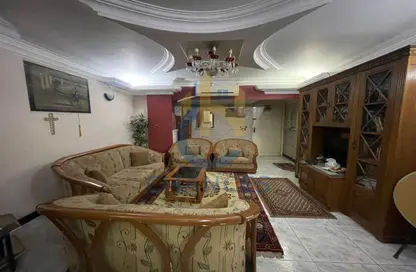 Apartment - 3 Bedrooms - 1 Bathroom for sale in Street 153 - Maadi - Hay El Maadi - Cairo