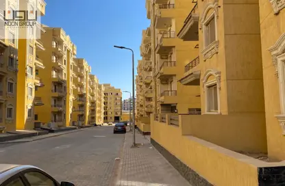 Apartment - 3 Bedrooms - 2 Bathrooms for sale in El Safwa Resort - 5th Settlement Compounds - The 5th Settlement - New Cairo City - Cairo