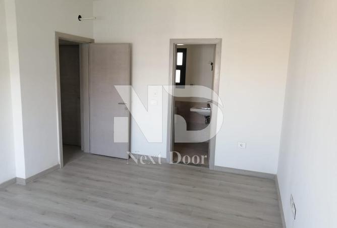 7677900 - Property Image 3