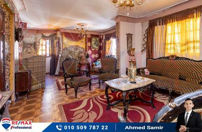 Apartment - 2 Bedrooms - 2 Bathrooms for sale in Abo Qir St. - Glim - Hay Sharq - Alexandria