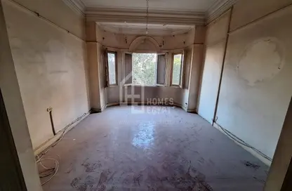 Apartment - 3 Bedrooms - 2 Bathrooms for sale in Ibn Zinky St. - Zamalek - Cairo