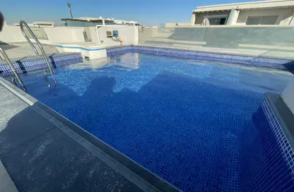 (بنتهاوس  (روف - 2 غرف نوم - 2 حمامات للايجار في جاليريا  مون فالى - المستثمرين الجنوبية - مدينة القاهرة الجديدة - القاهرة