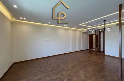 Apartment - 3 Bedrooms - 3 Bathrooms for rent in One 16 - Sheikh Zayed Compounds - Sheikh Zayed City - Giza