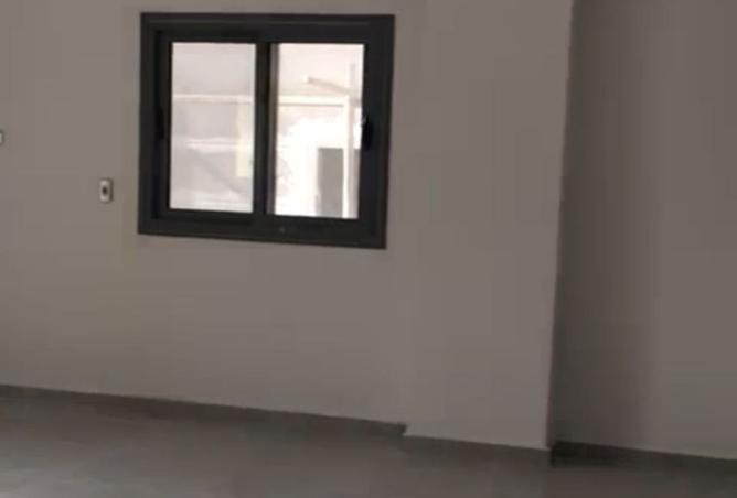 8218041 - Property Image 2