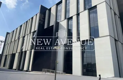 Office Space - Studio - 4 Bathrooms for rent in Hyde Park Business District Mall - South Teseen St. - The 5th Settlement - New Cairo City - Cairo