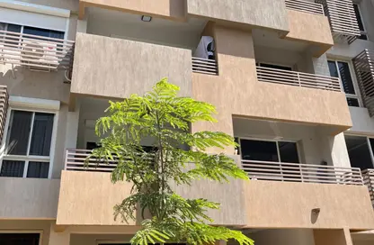 (بنتهاوس  (روف - 4 غرف نوم - 4 حمامات للبيع في جراندا لايف - كمبوندات الشروق - مدينة الشروق - القاهرة
