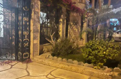 فيلا - 6 غرف نوم - 3 حمامات للبيع في مدينة العبور - القليوبية