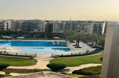 شقة - 2 غرف نوم - 2 حمامات للبيع في جاليريا  مون فالى - المستثمرين الجنوبية - مدينة القاهرة الجديدة - القاهرة