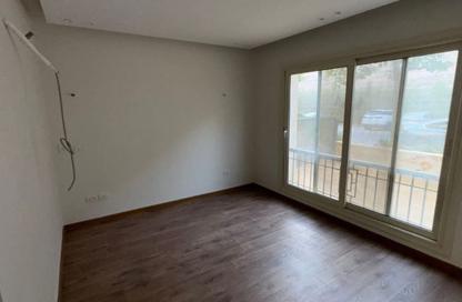 Apartment - 2 Bedrooms - 2 Bathrooms for sale in Stone Residence - 5th Settlement Compounds - The 5th Settlement - New Cairo City - Cairo