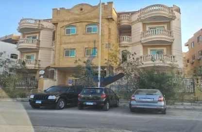 Apartment - 4 Bedrooms - 3 Bathrooms for sale in El Yasmeen 1 - El Yasmeen - New Cairo City - Cairo