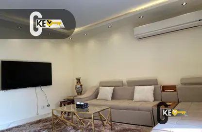 شقة - 2 غرف نوم - 2 حمامات للايجار في شارع طلعت مصطفي - الرحاب المرحلة الخامسة - الرحاب - مدينة القاهرة الجديدة - القاهرة