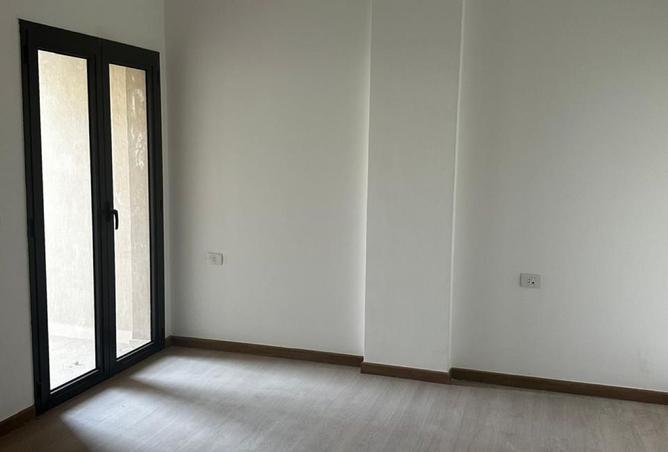 8304599 - Property Image 2