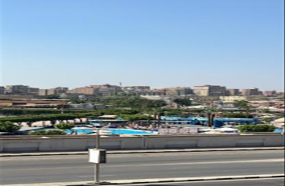 Full Floor - Studio - 2 Bathrooms for sale in Abd Al Hamid Badawy St. - El Hegaz Square - El Nozha - Cairo