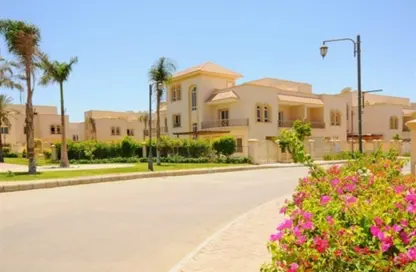 Twin House - 4 Bedrooms - 4 Bathrooms for sale in Greens - 6th District - Sheikh Zayed City - Giza