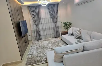 Apartment - 2 Bedrooms - 2 Bathrooms for rent in Gamal Al Din Dewidar St. - 8th Zone - Nasr City - Cairo