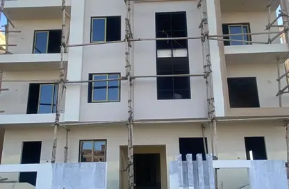 Apartment - 3 Bedrooms - 2 Bathrooms for sale in Bait Alwatan - The 5th Settlement - New Cairo City - Cairo