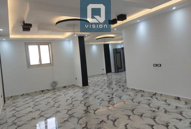 7454410 - Property Image 3