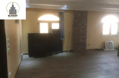 Apartment - 3 Bedrooms - 2 Bathrooms for sale in Al Narges 3 - Al Narges - New Cairo City - Cairo