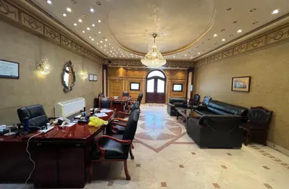 طابق كامل - استوديو - 3 حمامات للبيع في شارع العروبة - الماظة - مصر الجديدة - القاهرة