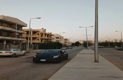 شقة - 3 غرف نوم - 3 حمامات للبيع في المجاورة الاولي - الحي الثالث غرب - مدينة الشروق - القاهرة