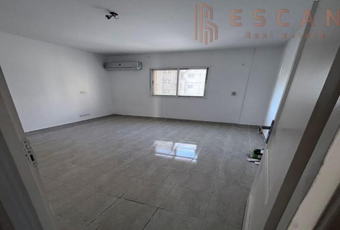 8140614 - Property Main Image