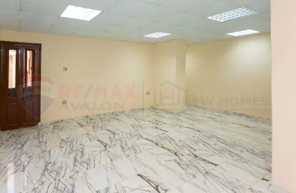 شقة - 2 غرف نوم - 1 حمام للايجار في شارع الجلاء - فيكتوريا - حي اول المنتزة - الاسكندرية