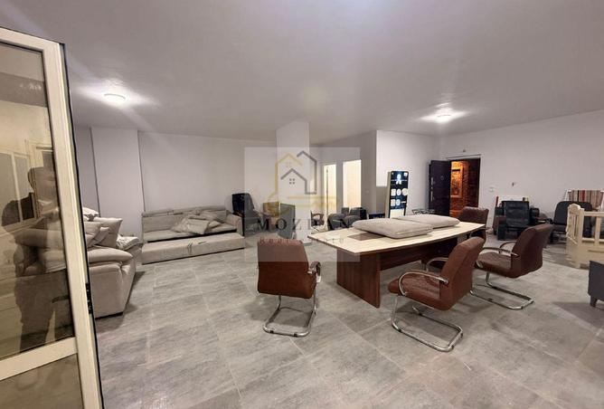 8247272 - Property Image 2