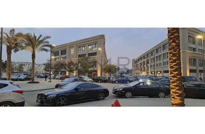 محل تجاري - استوديو - 1 حمام للبيع في ميفيدا - كمبوندات التجمع الخامس - التجمع الخامس - مدينة القاهرة الجديدة - القاهرة