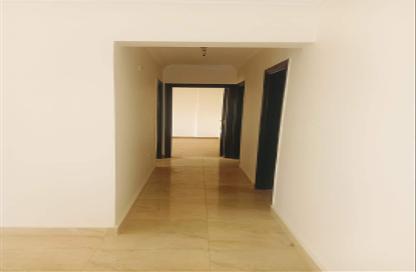 Apartment - 2 Bedrooms - 1 Bathroom for rent in Rawdat Zayed - 12th District - Sheikh Zayed City - Giza