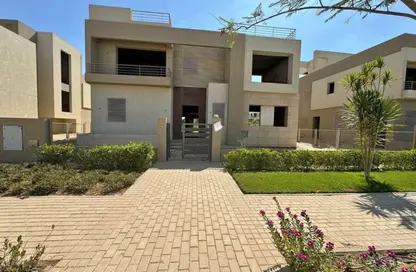 Villa - 5 Bedrooms - 6 Bathrooms for sale in The Crown - Cairo Alexandria Desert Road - 6 October City - Giza